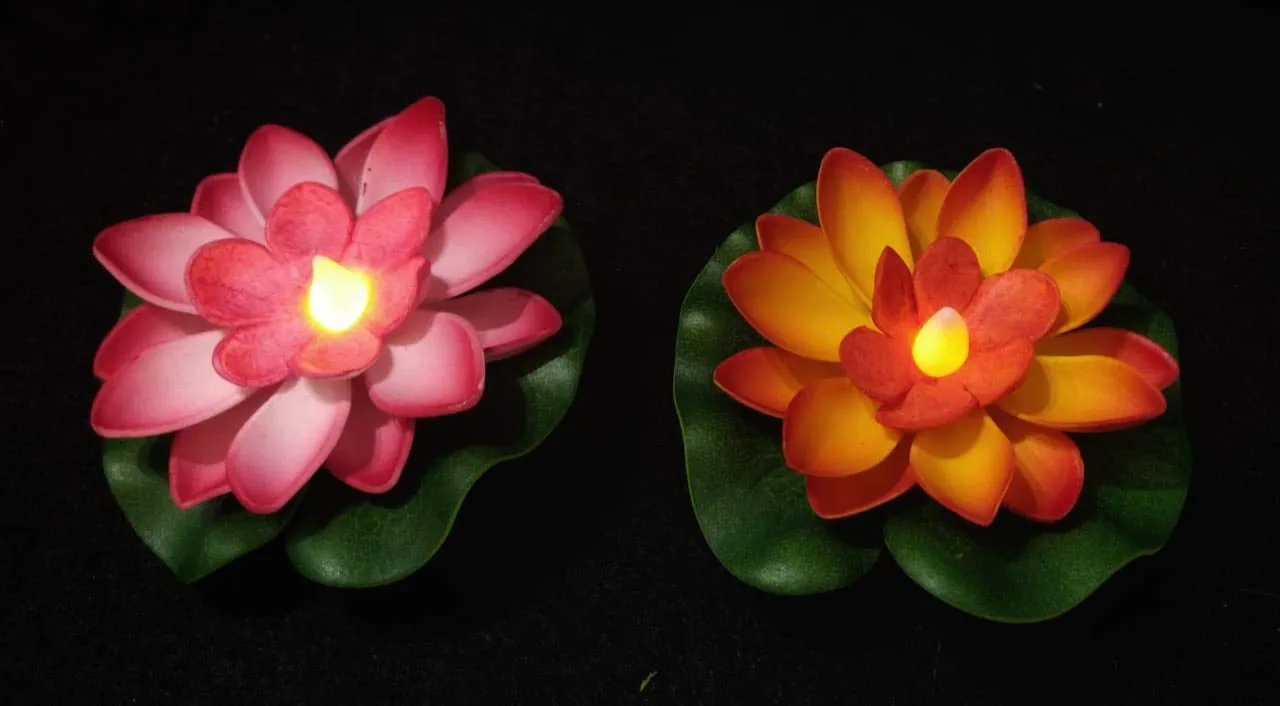 FESTIVE BLESSINGS Plastic Floating Flowers For Water Bowl,Floating Candles,Water Sensor Diya,Led Candles Artificial But Natural Looking Lotus Flower For Decoration With Led Diya,Tea Lights,Unit- (6)