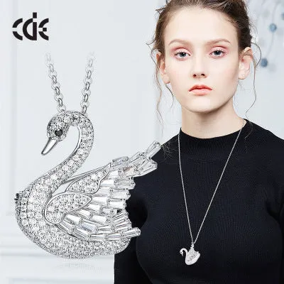 The unique swan necklace